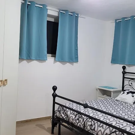 Pitty House Sardegna * Синискола